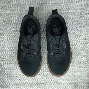 Black/Gum Toddler Boy Vans